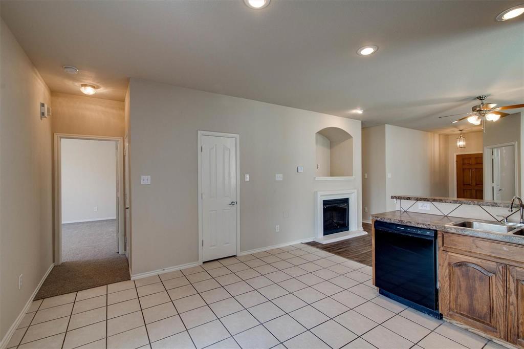10860 Hawks Landing Road Fort Worth, TX 76052 - Photo 10 of 27