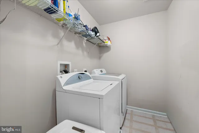 $280,000 | 23 Mississippi Point, Falling Waters, WV 25419