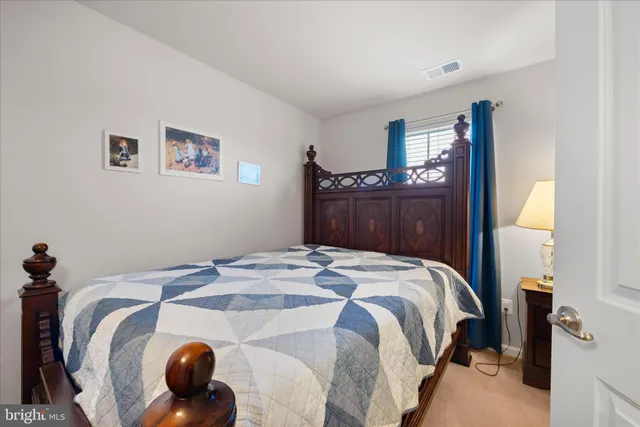 $280,000 | 23 Mississippi Point, Falling Waters, WV 25419