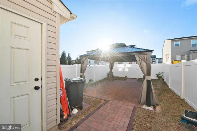 $280,000 | 23 Mississippi Point, Falling Waters, WV 25419