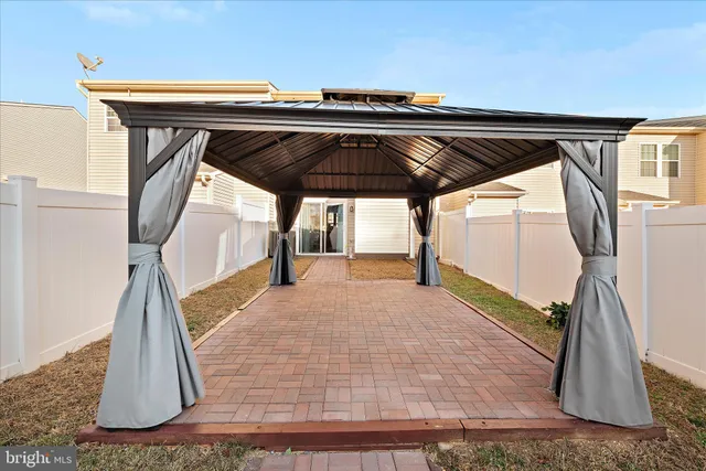 $280,000 | 23 Mississippi Point, Falling Waters, WV 25419