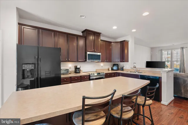 $280,000 | 23 Mississippi Point, Falling Waters, WV 25419