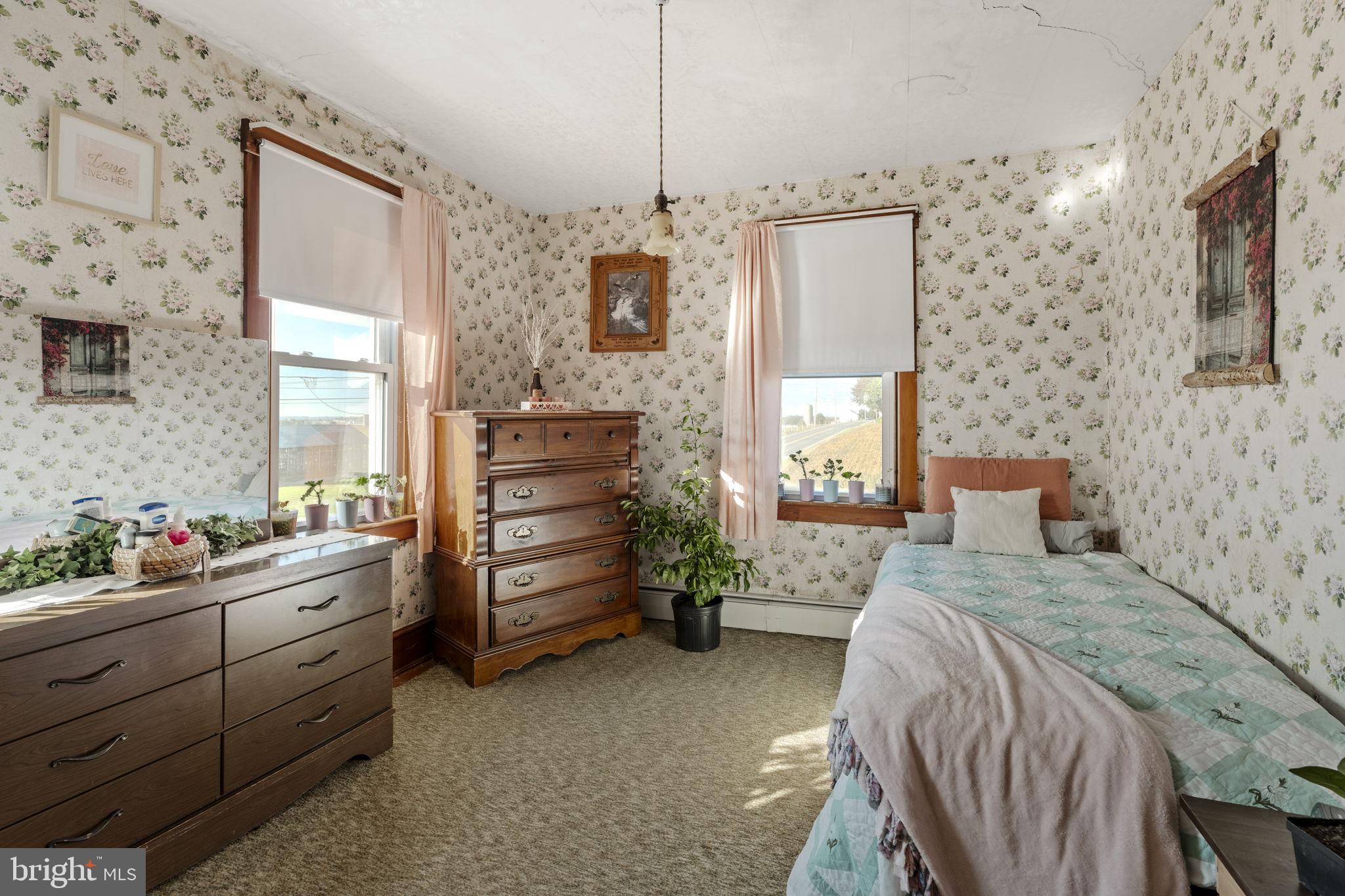 125 Indiantown Road Ephrata, PA 17522 - Photo 18 of 46 a bedroom with a bed and a dresser