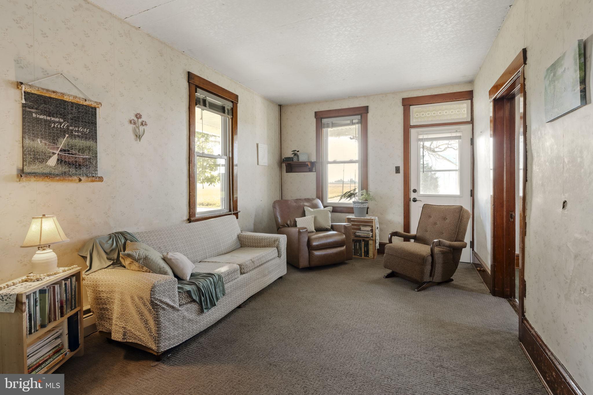 125 Indiantown Road Ephrata, PA 17522 - Photo 9 of 46 a living room with furniture and a window