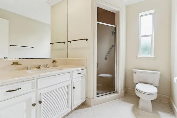 $2,000 | 6367 Diamond Head Circle, Unit D, Dallas, TX 75225