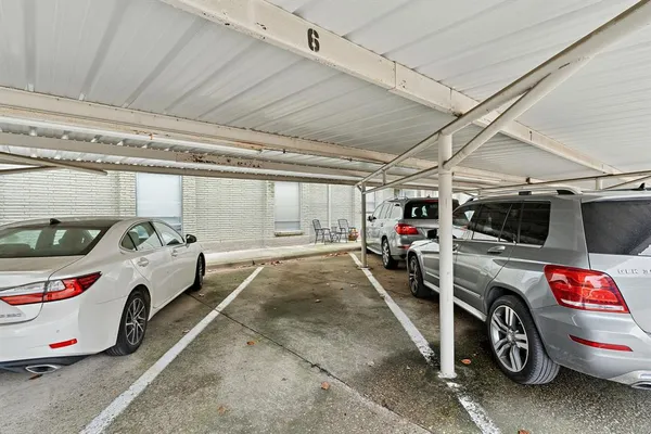 $2,000 | 6367 Diamond Head Circle, Unit D, Dallas, TX 75225