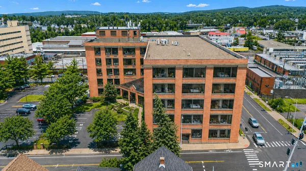 $2,000 | 480 Myrtle Street, Unit 402, New Britain, CT 06053