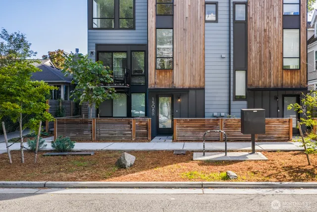 front view of house with a yard