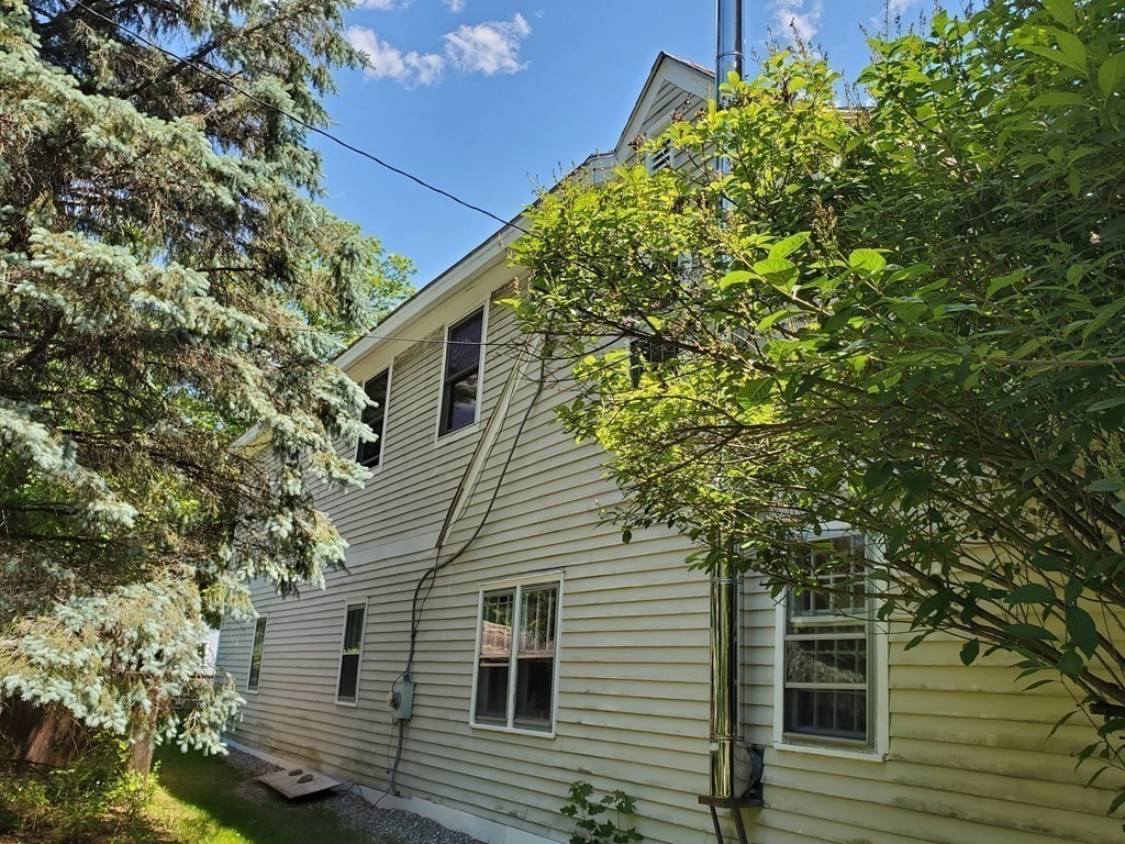 25 Leverett Road Amherst, MA 01002 - Photo 4 of 42