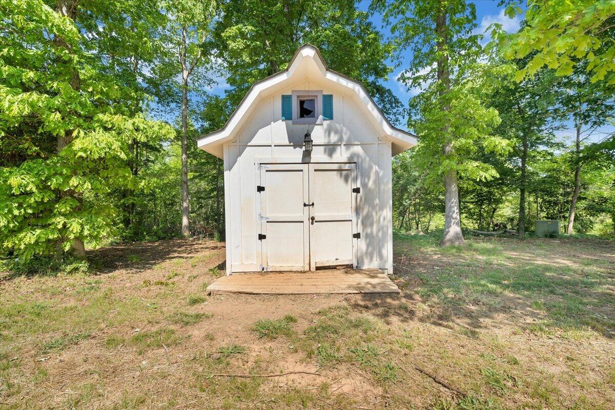 2011 Spencer-Preston Road Martinsville, VA 24112 - Photo 107 of 130 109-MIB07644