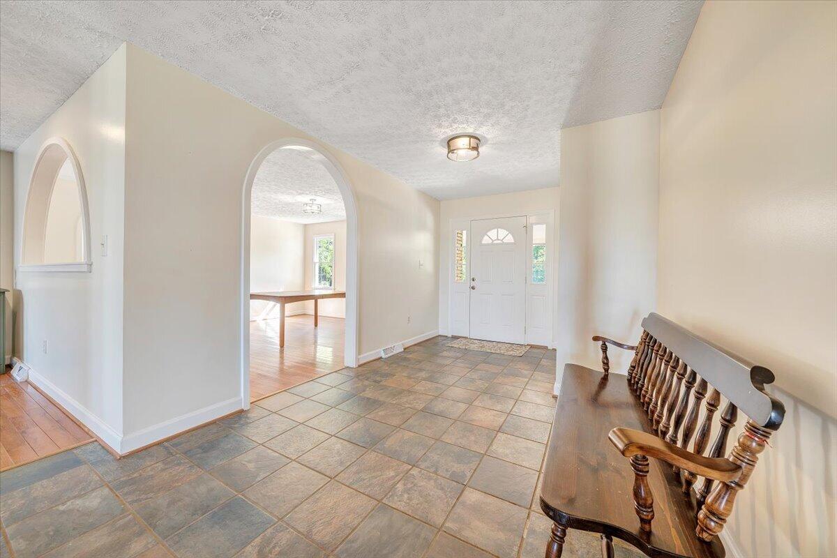 2011 Spencer-Preston Road Martinsville, VA 24112 - Photo 11 of 130 011-MIB07359