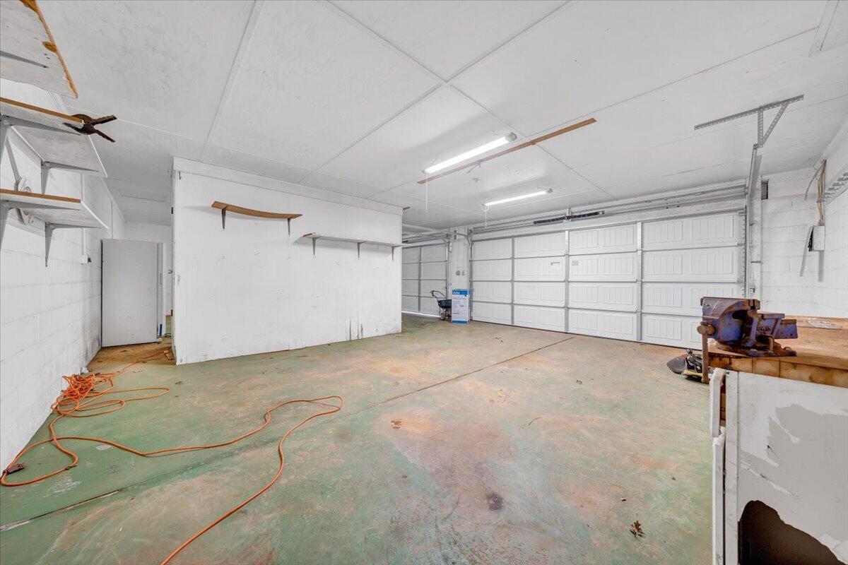2011 Spencer-Preston Road Martinsville, VA 24112 - Photo 115 of 130 117-MIB07668