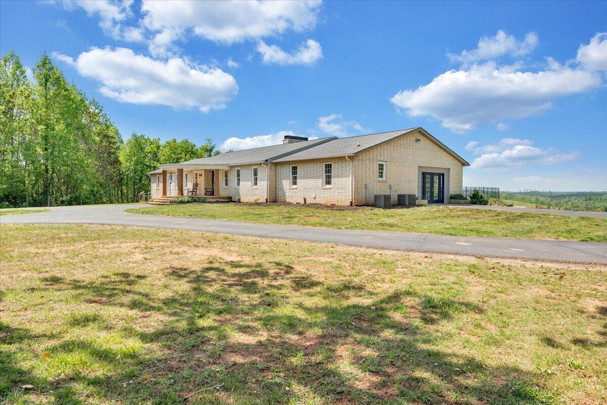 2011 Spencer-Preston Road Martinsville, VA 24112 - Photo 122 of 130 124-MIB07677