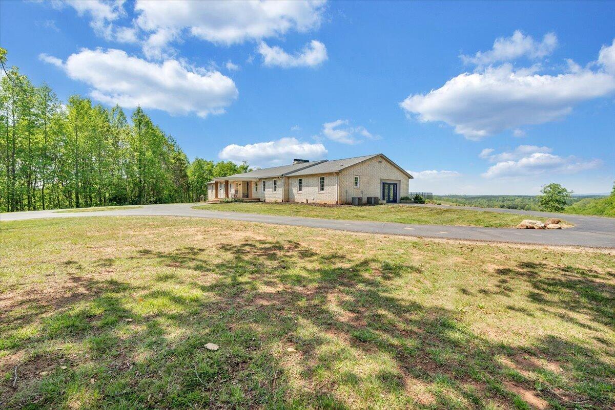 2011 Spencer-Preston Road Martinsville, VA 24112 - Photo 123 of 130 125-MIB07674