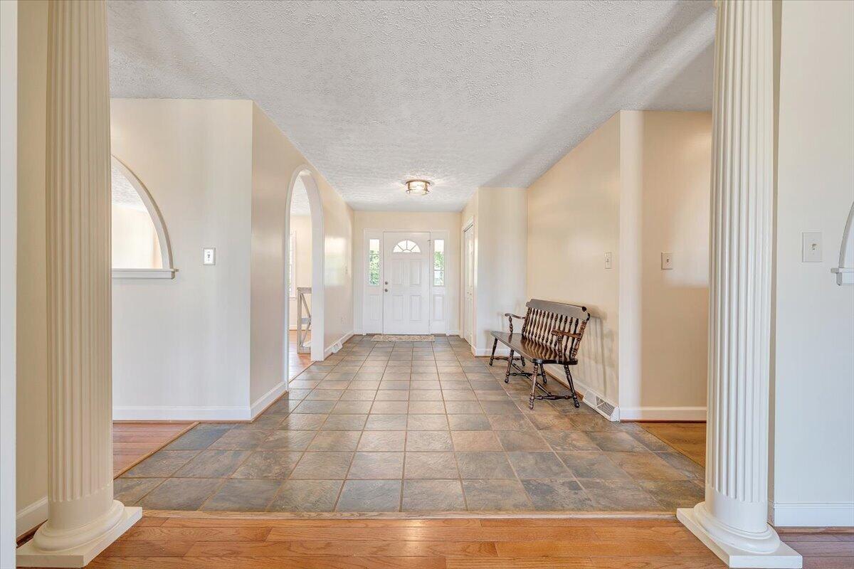 2011 Spencer-Preston Road Martinsville, VA 24112 - Photo 17 of 130 017-MIB07377