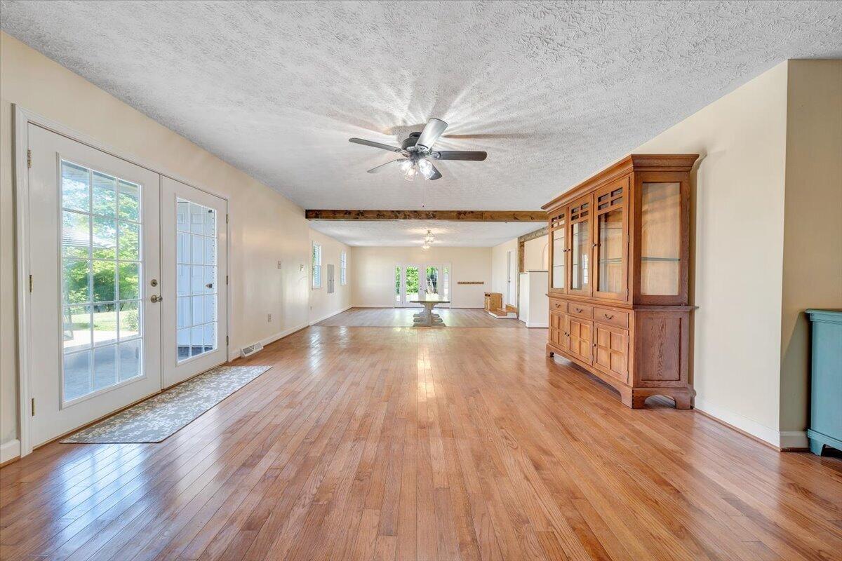 2011 Spencer-Preston Road Martinsville, VA 24112 - Photo 47 of 130 047-MIB07476