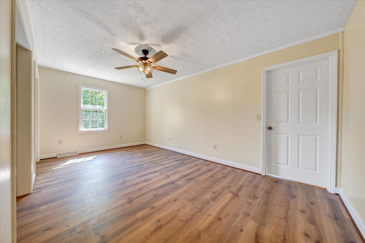 2011 Spencer-Preston Road Martinsville, VA 24112 - Photo 53 of 130 053-MIB07494