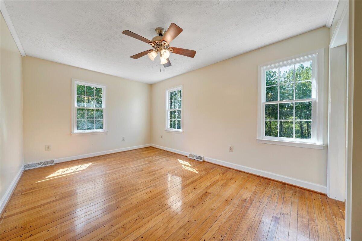 2011 Spencer-Preston Road Martinsville, VA 24112 - Photo 57 of 130 057-MIB07506