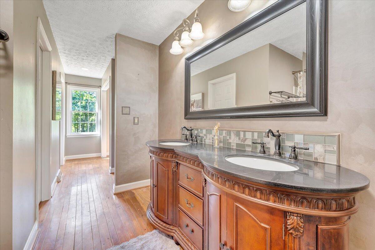 2011 Spencer-Preston Road Martinsville, VA 24112 - Photo 68 of 130 068-MIB07539