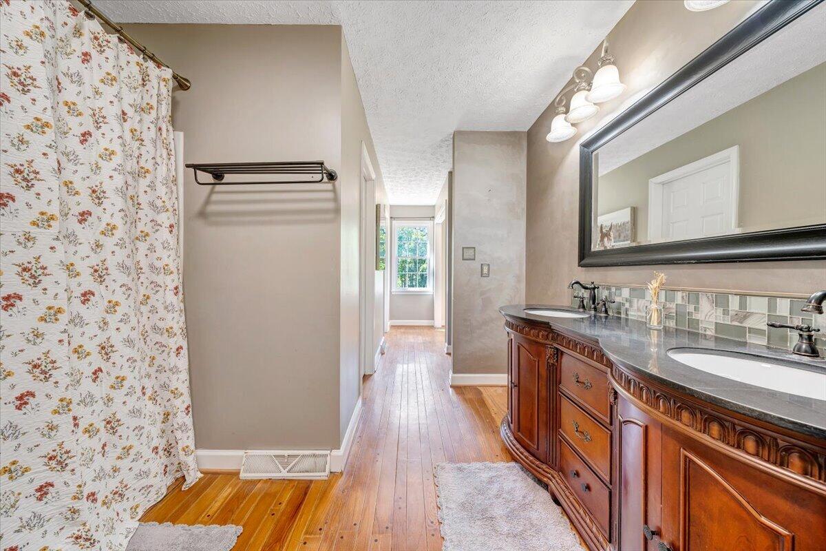 2011 Spencer-Preston Road Martinsville, VA 24112 - Photo 69 of 130 069-MIB07542