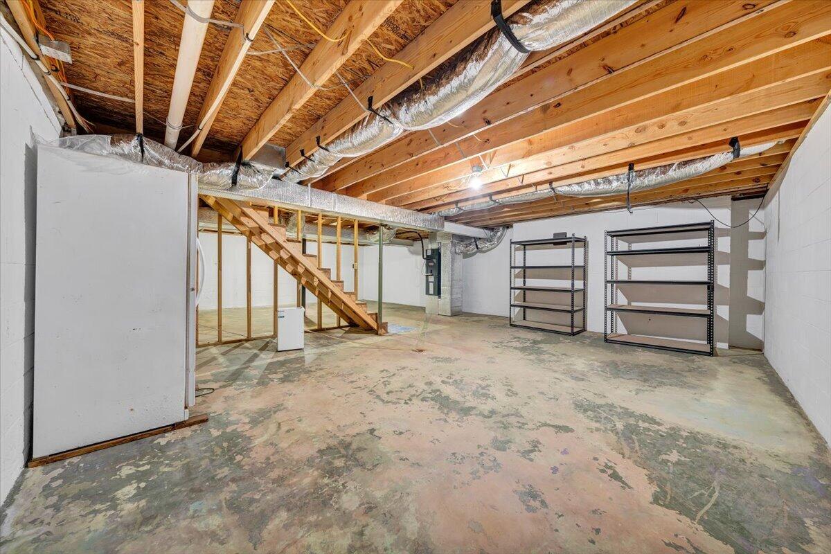2011 Spencer-Preston Road Martinsville, VA 24112 - Photo 76 of 130 076-MIB07563