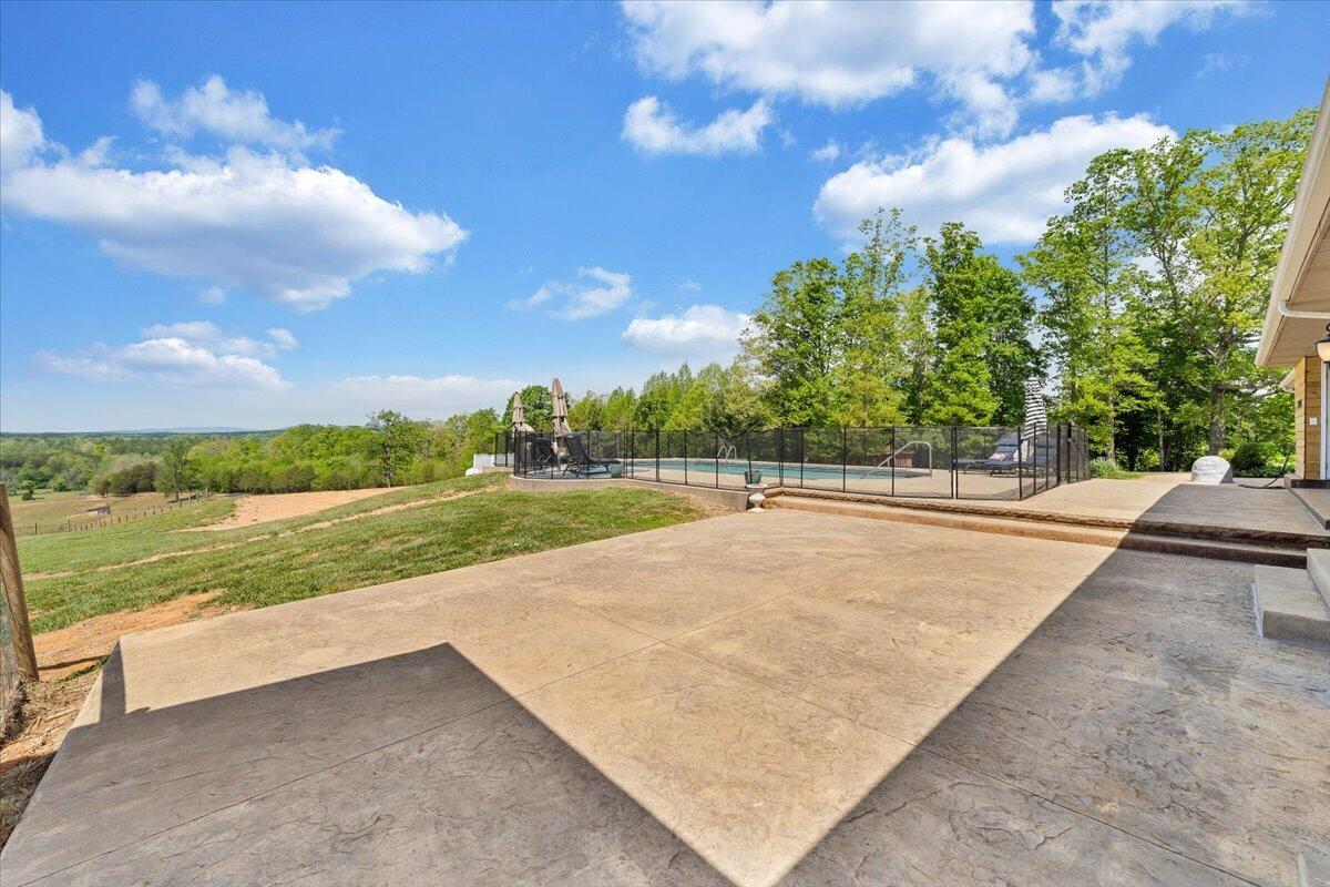 2011 Spencer-Preston Road Martinsville, VA 24112 - Photo 82 of 130 082-MIB05121