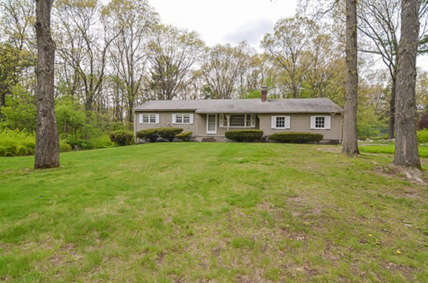 25 Whippletree Road Chelmsford, MA 01824 - Photo 1 of 19