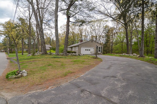 25 Whippletree Road Chelmsford, MA 01824 - Photo 16 of 19