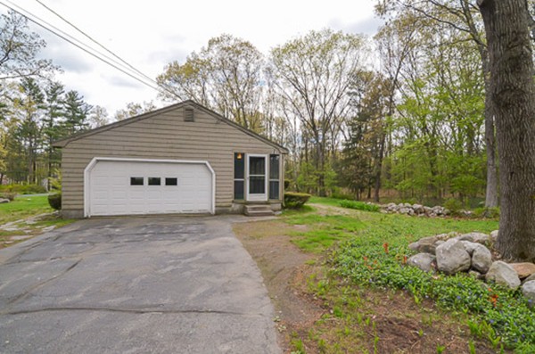 25 Whippletree Road Chelmsford, MA 01824 - Photo 17 of 19