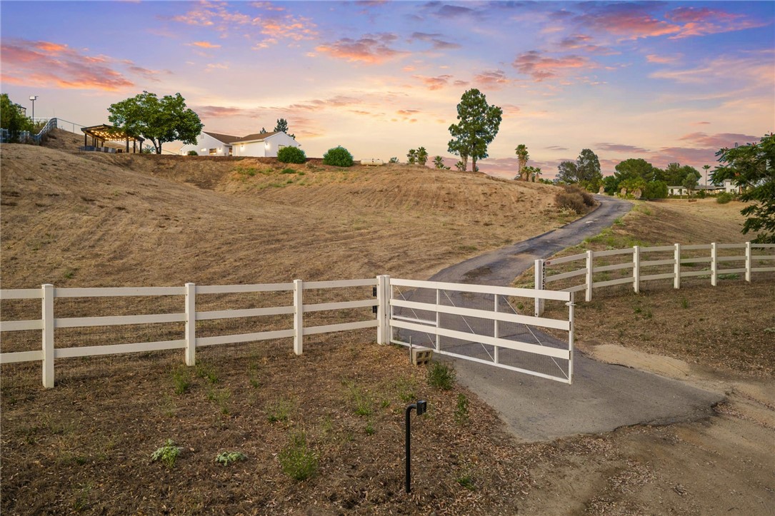 40752 Los Amantes Road Temecula, CA 92592 - Photo 48 of 64