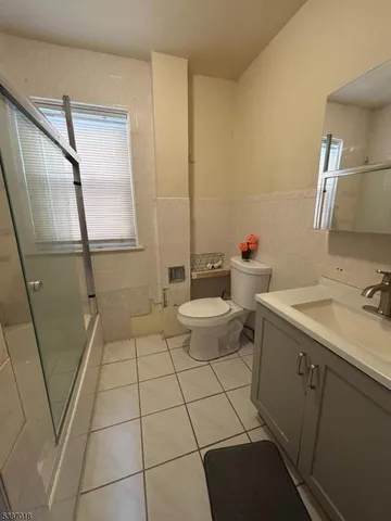 $3,100 | 602 East 23rd Street, Paterson, NJ 07514