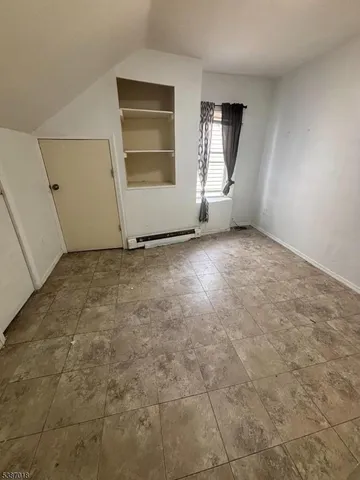 $3,100 | 602 East 23rd Street, Paterson, NJ 07514