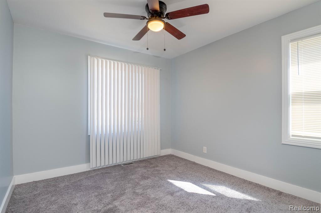 148 East Rundell Street Pontiac, MI 48342 - Photo 9 of 21 Gallery Image 9