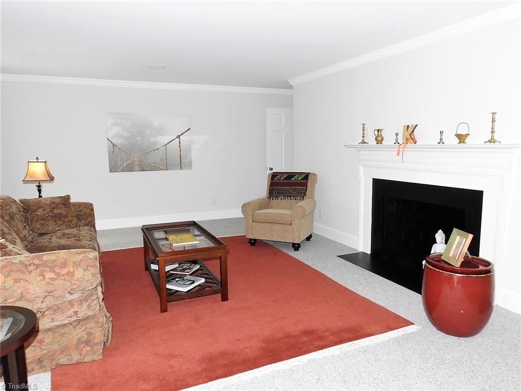 215 Hawthorne Road Elkin, NC 28621 - Photo 3 of 24 Gallery Image 3