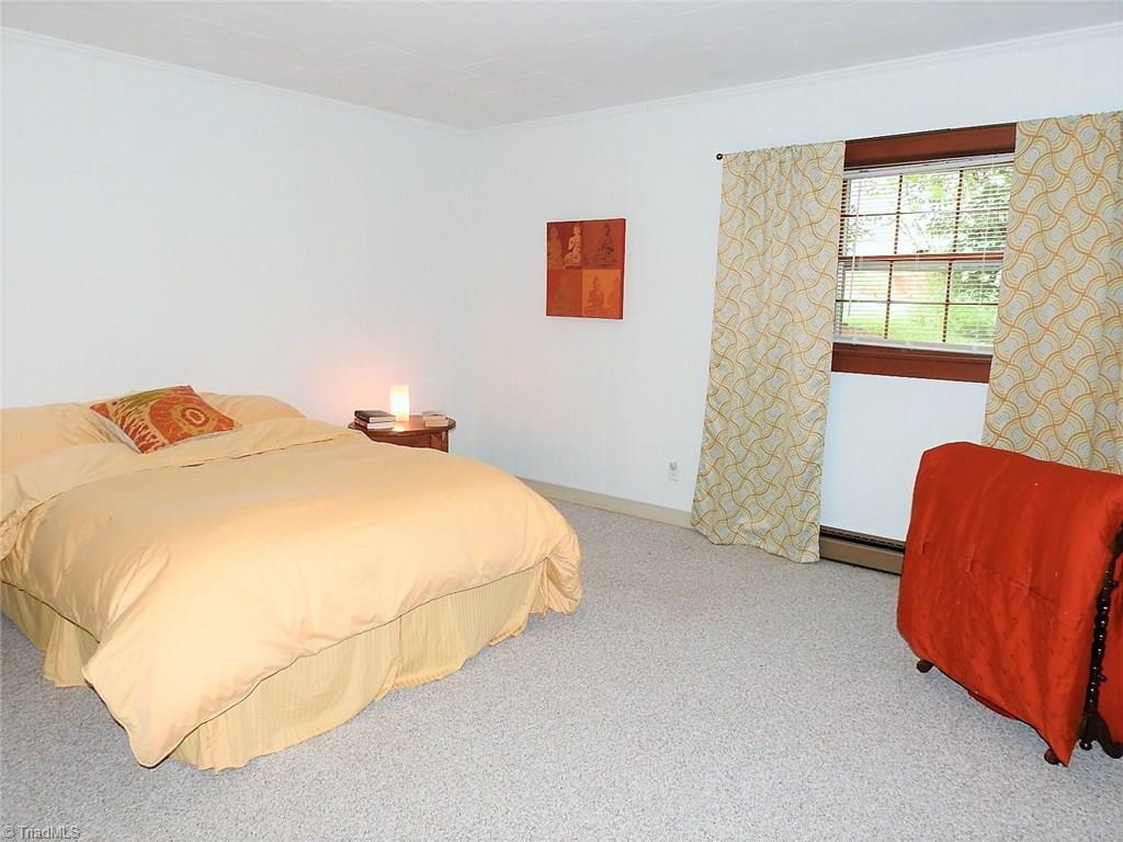 215 Hawthorne Road Elkin, NC 28621 - Photo 22 of 24 Gallery Image 22