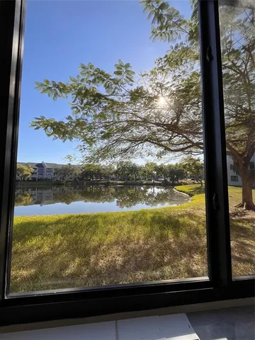 $180,000 | 8020 Hampton Boulevard, Unit 102, North Lauderdale, FL 33068