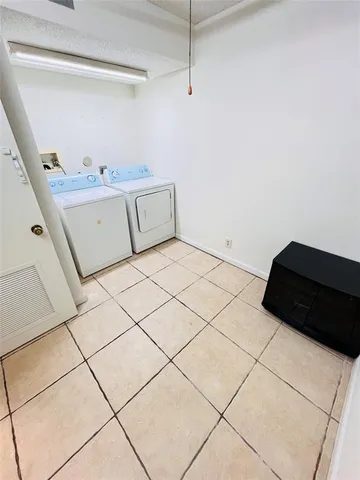 $180,000 | 8020 Hampton Boulevard, Unit 102, North Lauderdale, FL 33068