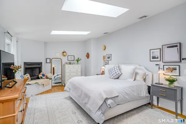 $1,429,000 | 4 Marshall Lane, Weston, CT 06883