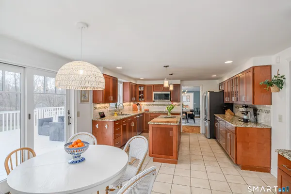 $1,429,000 | 4 Marshall Lane, Weston, CT 06883