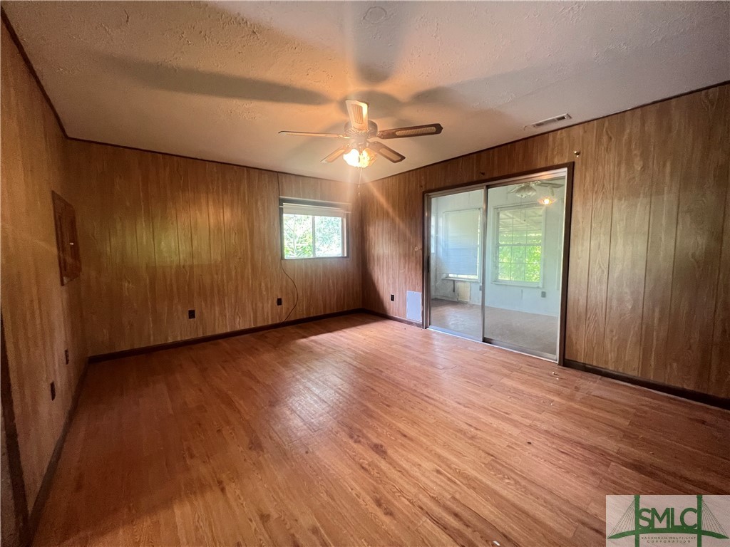 420 Place In The Country Road Hinesville, GA 31313 - Photo 12 of 39 Gallery Image 12