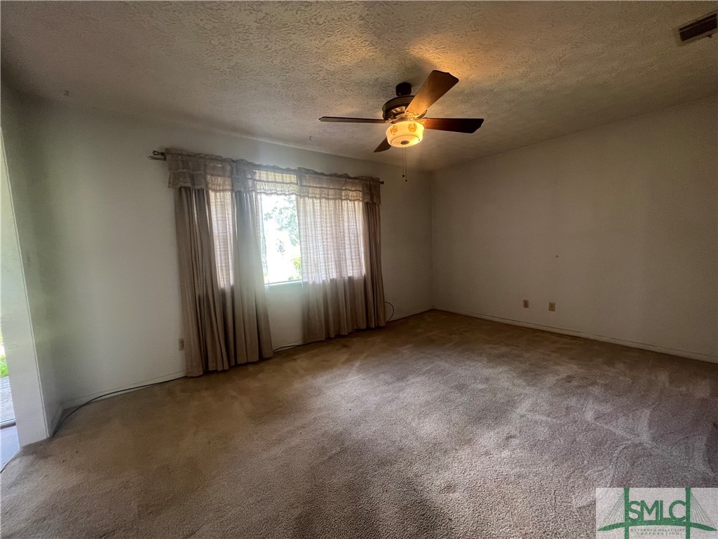 420 Place In The Country Road Hinesville, GA 31313 - Photo 4 of 39 Gallery Image 4