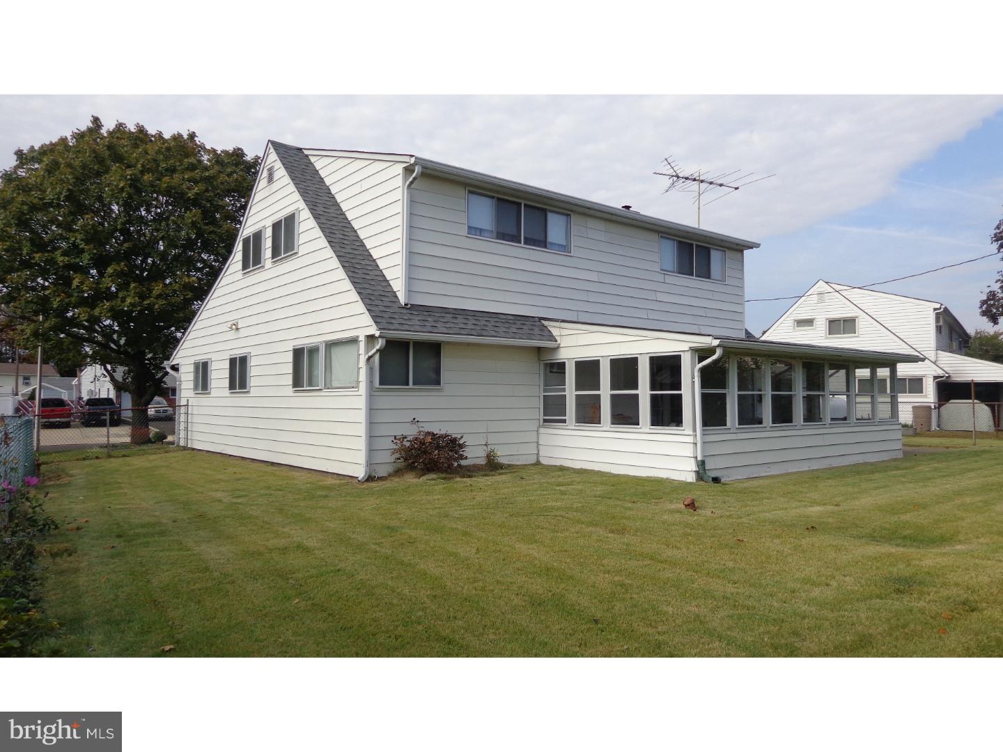 38 Hardy Road Levittown, PA 19056 - Photo 16 of 19 Exterior Back
