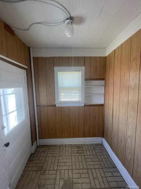15350 East 10 Mile Road, Unit 1 Eastpointe, MI 48021 - Photo 15 of 17
