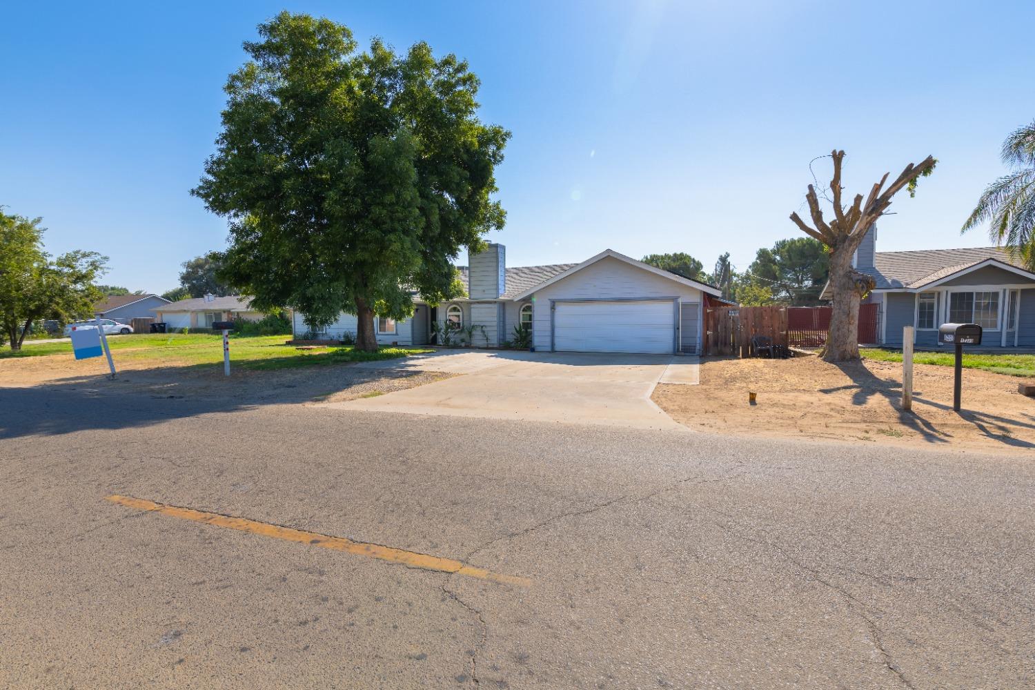 17241 Rodeo Drive Madera, CA 93638 - Photo 1 of 39 Gallery Image 1