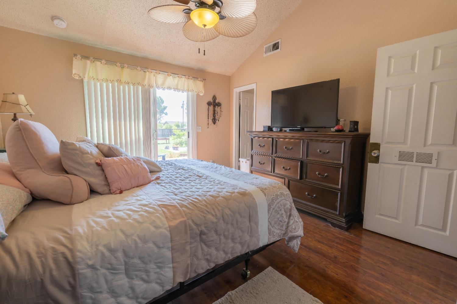 17241 Rodeo Drive Madera, CA 93638 - Photo 19 of 39 Gallery Image 19