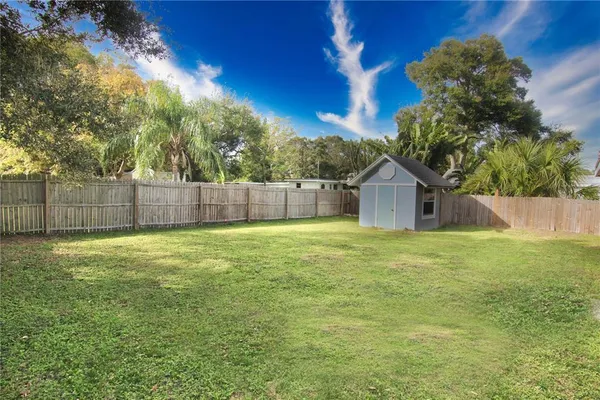 $2,300 | 1936 Essex Place, Orlando, FL 32806