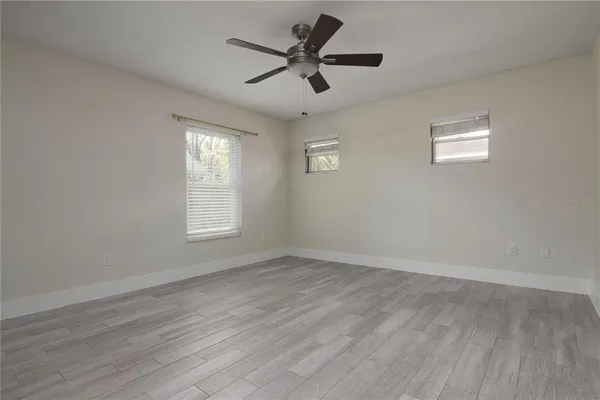$2,300 | 1936 Essex Place, Orlando, FL 32806