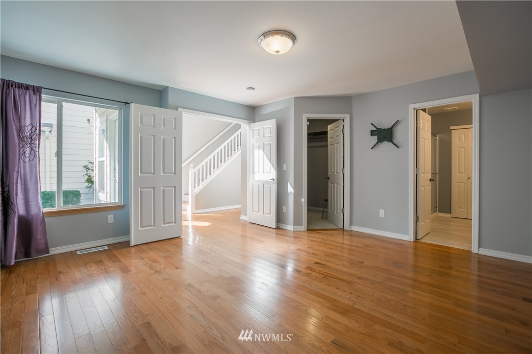 18824 19th Drive Southeast Bothell, WA 98012 - Photo 11 of 25 Gallery Image 11