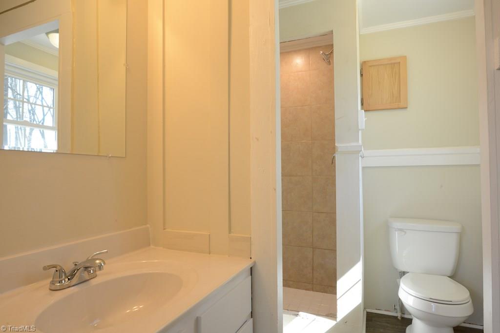 3314 Pine Valley Road High Point, NC 27265 - Photo 16 of 22