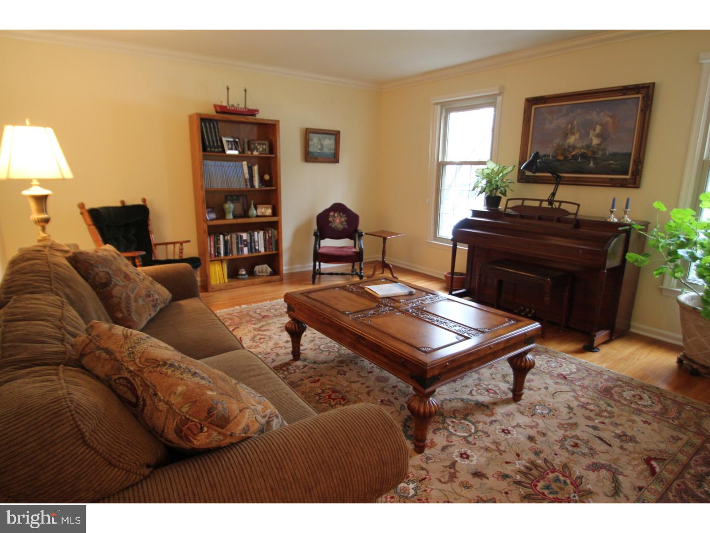 403 Walnut Hill Road West Chester, PA 19382 - Photo 3 of 21 Living Room